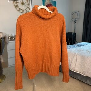 Banana Republic Chunky Knit Turtleneck Sweater – Rust Orange